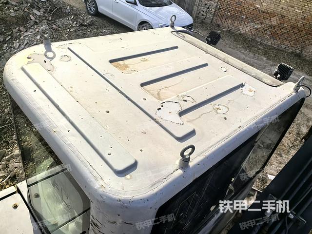 駕駛室頂部（整機(jī)外觀）