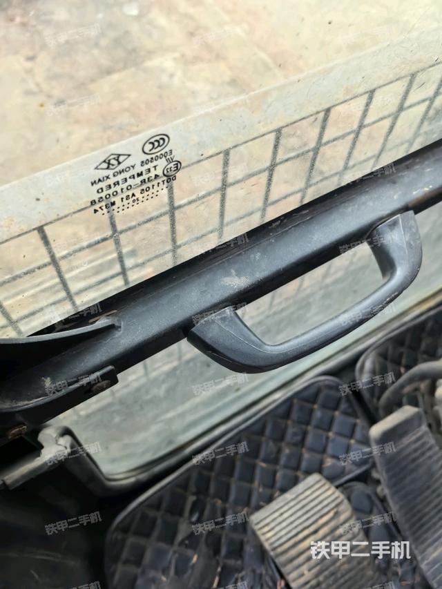 座椅后部（駕駛室部分）