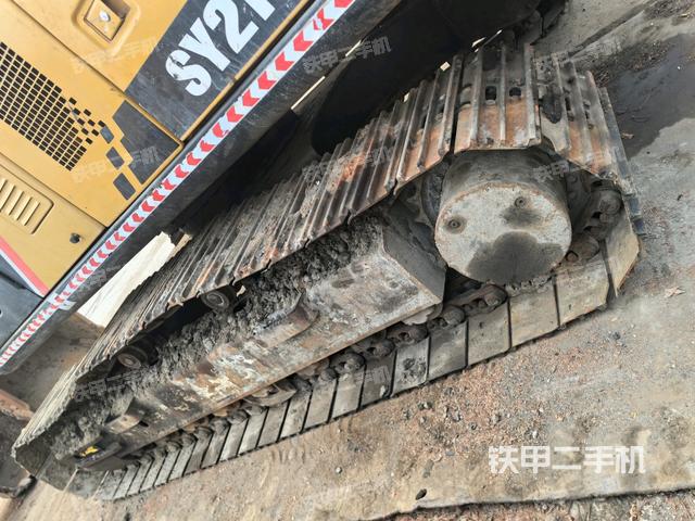 左側(cè)履帶整體?（行走機(jī)構(gòu)）