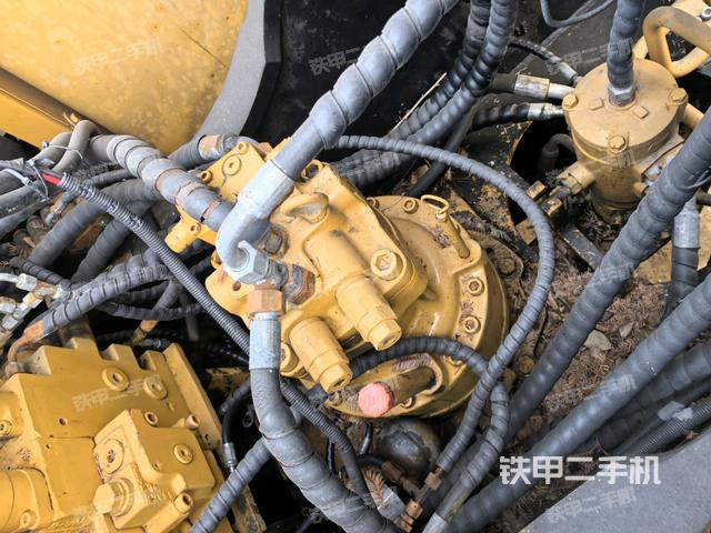 回轉(zhuǎn)馬達(dá)（上車部件）