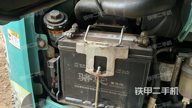 回转马达和主控阀（整机外观）