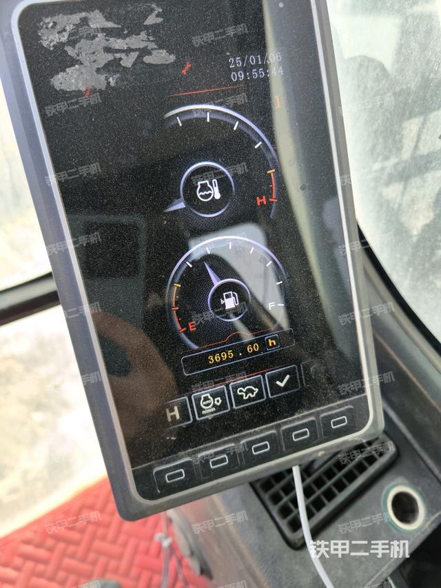 后窗玻璃角標(biāo)(駕駛室部分) 后窗玻璃角標(biāo)(駕駛室部分)