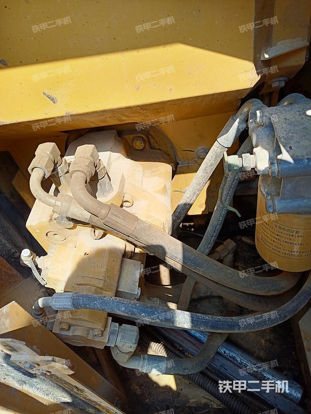 单侧履带整体（整机外观）