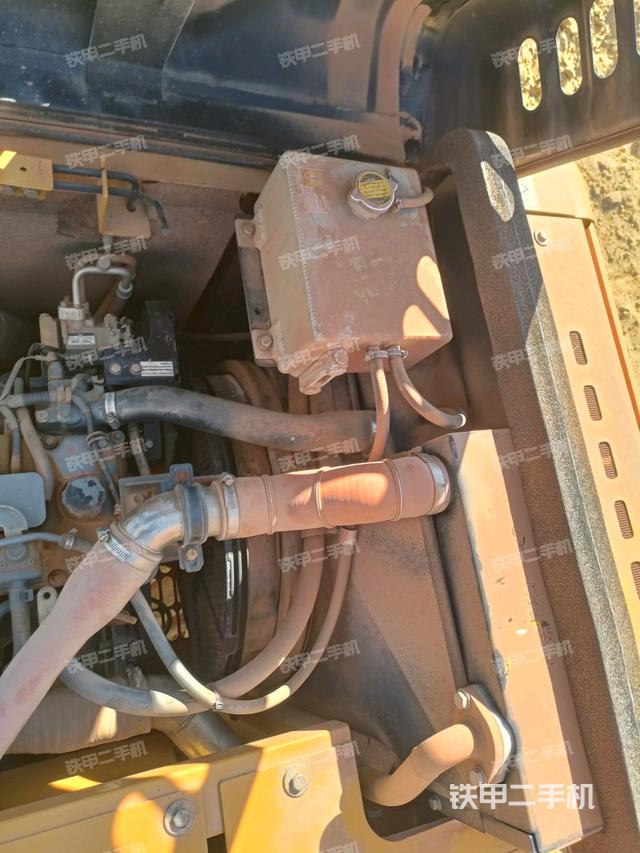 水箱+風扇特寫(上車部件) 水箱+風扇特寫(上車部件)