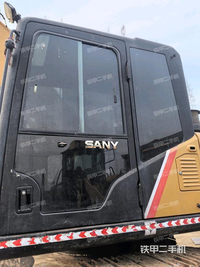 駕駛室正側(cè)（駕駛室部分）