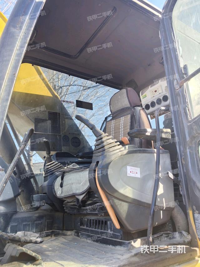 駕駛室整體（整機(jī)外觀）