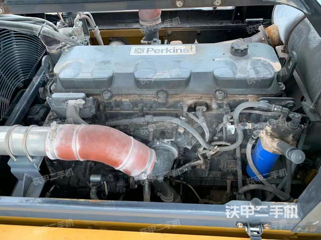 發(fā)動機(jī)整體俯視（整機(jī)外觀）