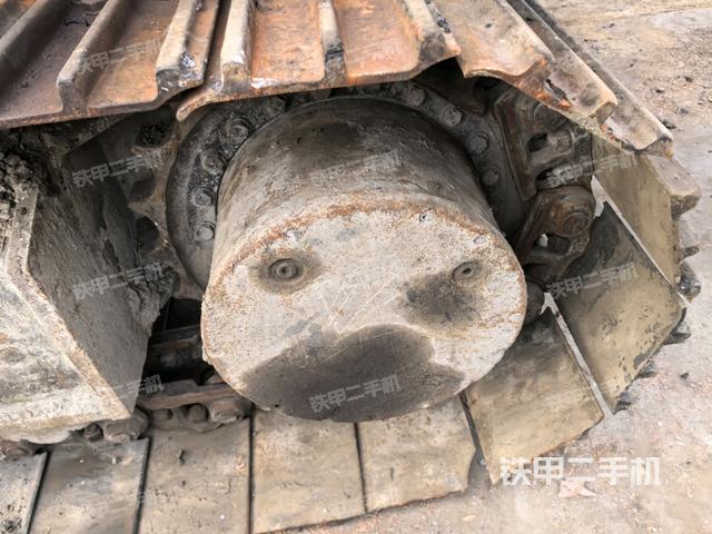 左驅(qū)動(dòng)輪（行走機(jī)構(gòu)）