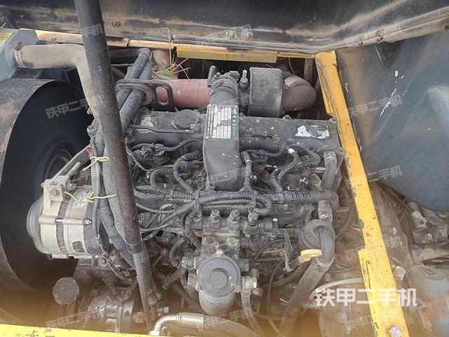 發(fā)動(dòng)機(jī)整體俯視(整機(jī)外觀) 發(fā)動(dòng)機(jī)整體俯視(整機(jī)外觀)