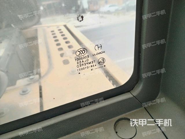 后窗玻璃角標(biāo)(駕駛室部分) 后窗玻璃角標(biāo)(駕駛室部分)