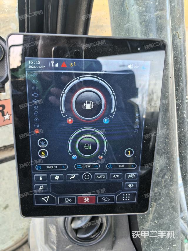 显示屏 （驾驶室部分）