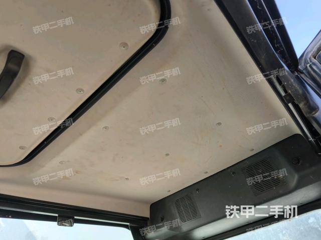 駕駛室左后45度(駕駛室部分) 駕駛室左后45度(駕駛室部分)