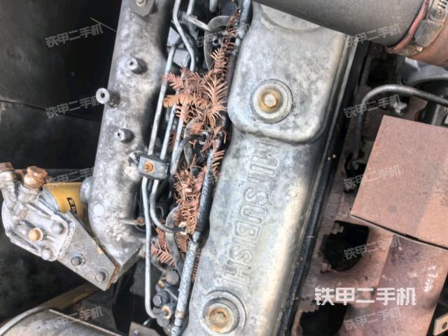 氣門室蓋螺絲特寫（上車部件）