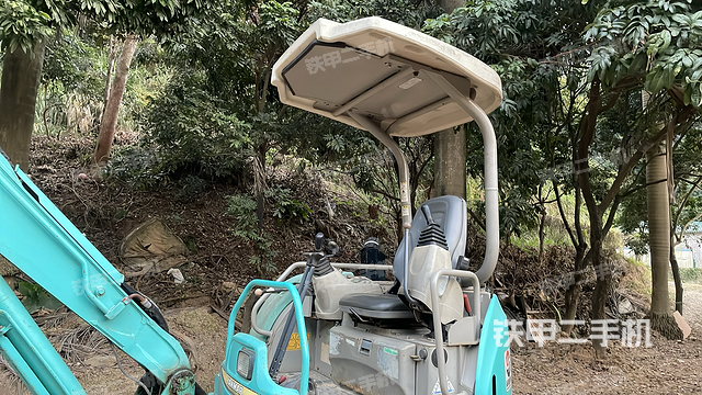 驾驶室整体（整机外观）