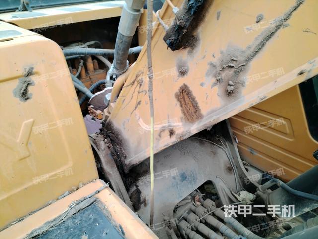大臂根部?斜視(工作和回轉(zhuǎn)裝置) 大臂根部?斜視(工作和回轉(zhuǎn)裝置)