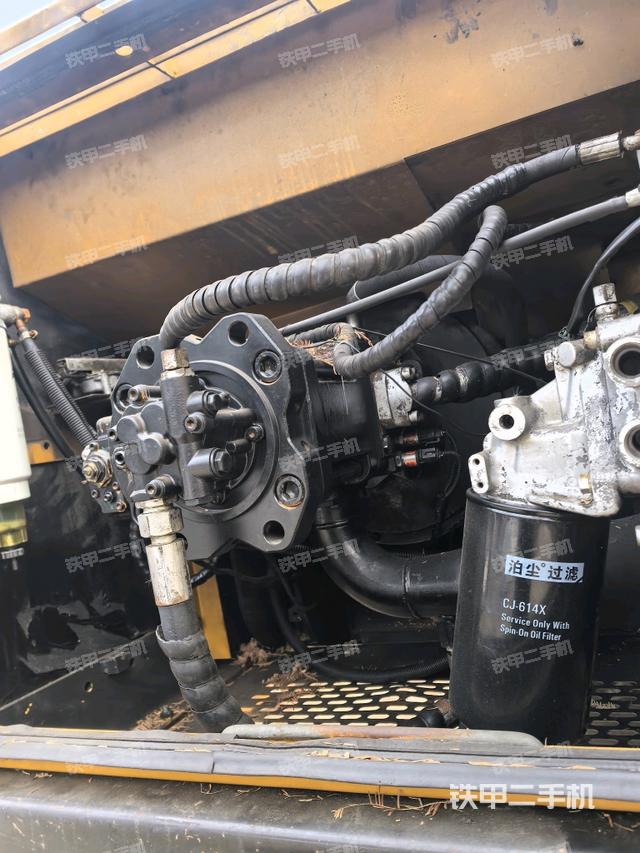 液壓泵斜45?左（大件艙室）