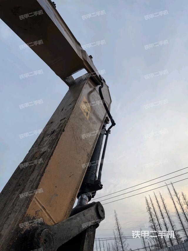 小臂整體右前（工作和回轉(zhuǎn)裝置）