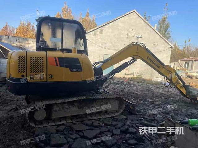 整機(jī)右后45°(整機(jī)外觀) 整機(jī)右后45°(整機(jī)外觀)