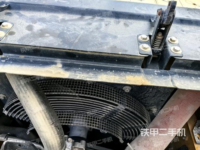 水箱+風(fēng)扇特寫(上車部件) 水箱+風(fēng)扇特寫(上車部件)