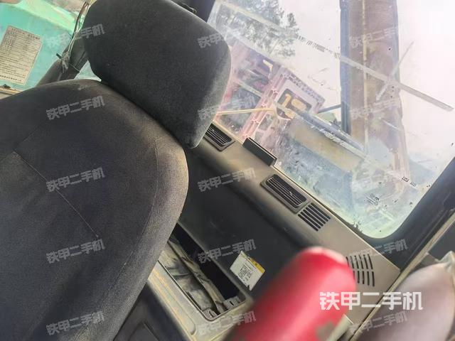 駕駛室整體（整機(jī)外觀）