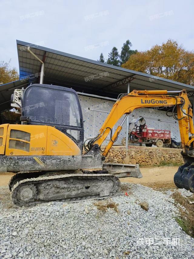 整機右后45°(整機外觀) 整機右后45°(整機外觀)