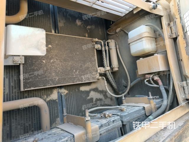 液壓泵斜45?左(大件艙室) 液壓泵斜45?左(大件艙室)