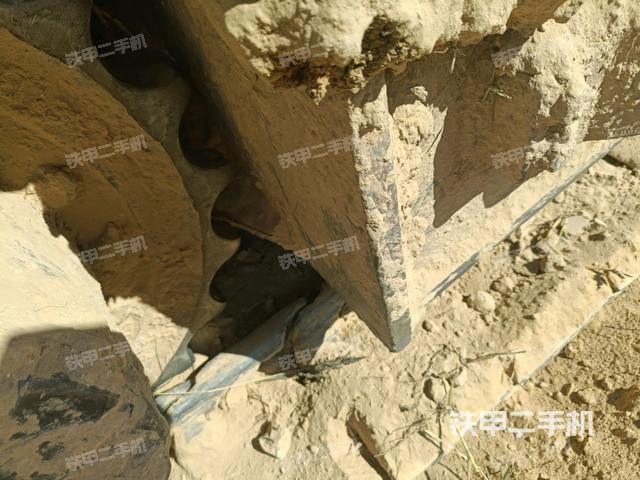 左驅(qū)動輪(行走機構(gòu)) 左驅(qū)動輪(行走機構(gòu))