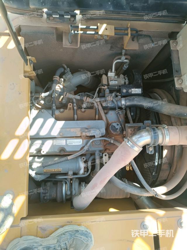 發(fā)動機室(上車部件) 發(fā)動機室(上車部件)