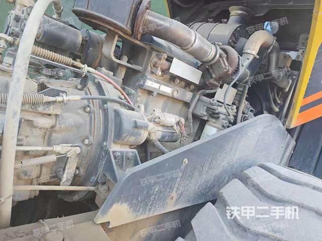 發(fā)動機(設備外觀及核心部件) 發(fā)動機(設備外觀及核心部件)