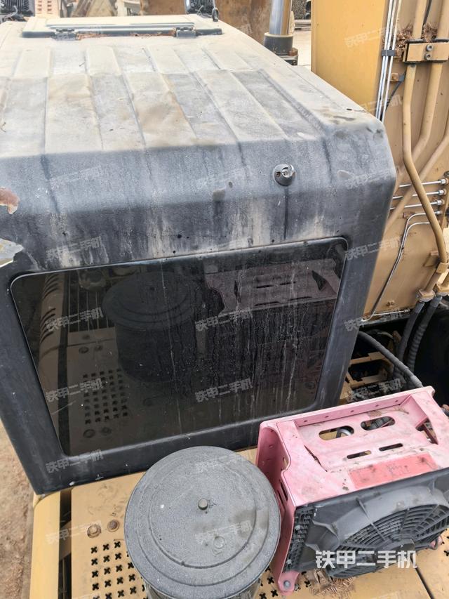 駕駛室頂部俯視（上車部件）