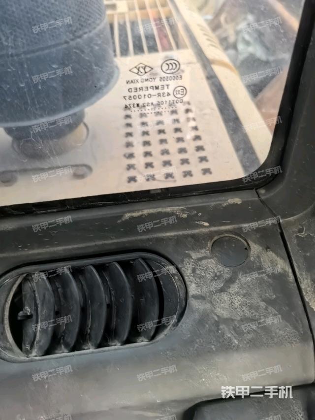 后窗玻璃角標(biāo)（駕駛室部分）