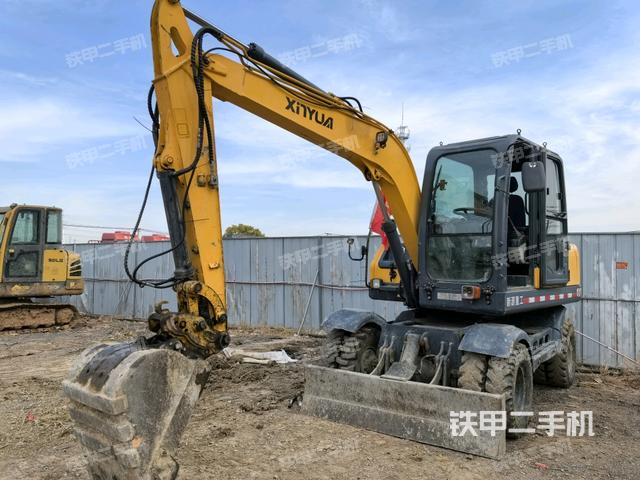 新源XYB75W-9挖掘機