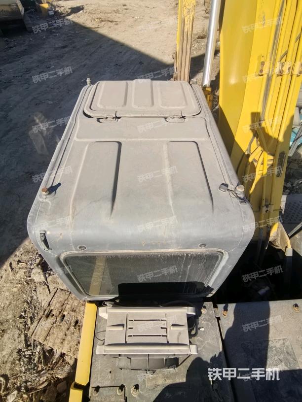 駕駛室頂部（整機(jī)外觀）