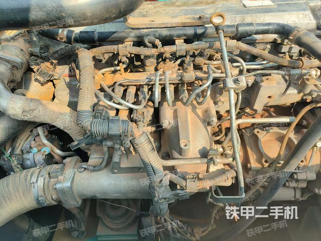 神钢SK350LC-8挖掘机的设备实拍-第44张实拍照片