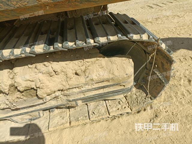 右側(cè)履帶整體(行走機構(gòu)) 右側(cè)履帶整體(行走機構(gòu))