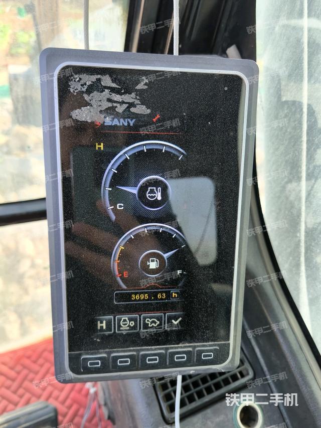 顯示屏?(駕駛室部分) 顯示屏?(駕駛室部分)