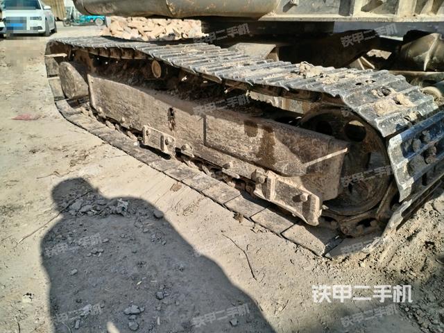 右側(cè)履帶整體?（行走機構）