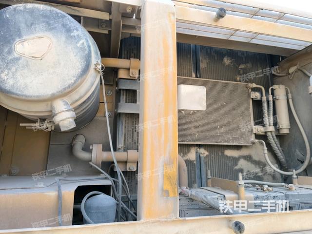 液壓泵斜45?右(大件艙室) 液壓泵斜45?右(大件艙室)