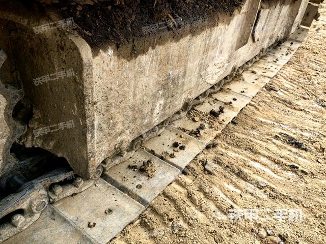 左側(cè)履帶整體?（行走機構(gòu)）