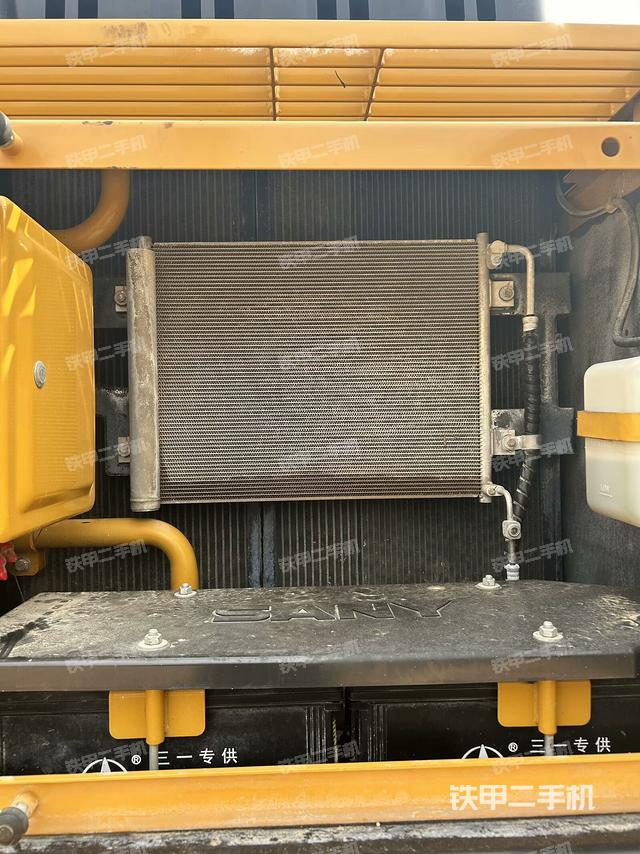 散熱器正面（大件艙室）