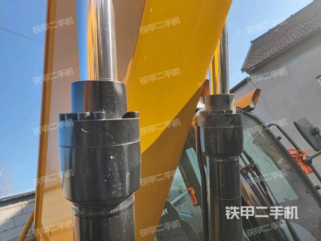 大臂油缸整體?豎拍（工作和回轉(zhuǎn)裝置）