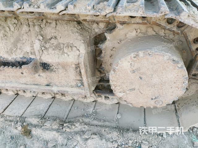 左驅(qū)動(dòng)輪（行走機(jī)構(gòu)）