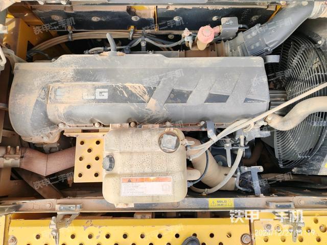 發(fā)動(dòng)機(jī)整體俯視（整機(jī)外觀）