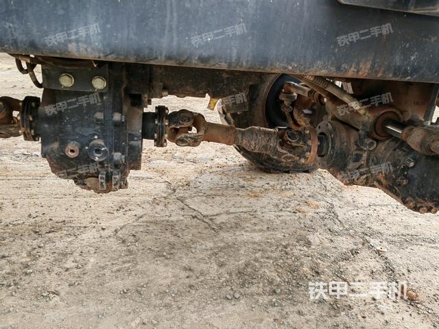 右側(cè)履帶整體?(行走機(jī)構(gòu)) 右側(cè)履帶整體?(行走機(jī)構(gòu))