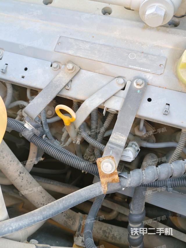 氣門室蓋螺絲特寫（上車部件）