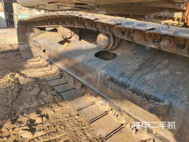 左側履帶整體?（行走機構）