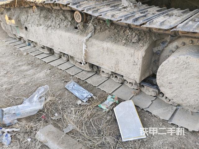 左側(cè)履帶整體?（行走機(jī)構(gòu)）