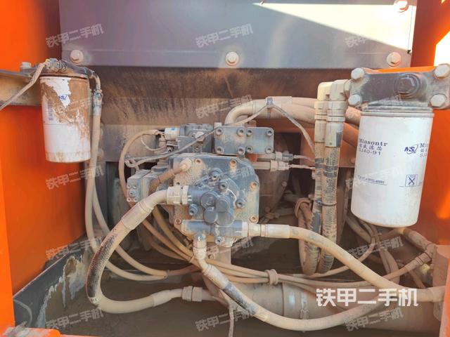 液壓泵室（大件艙室）