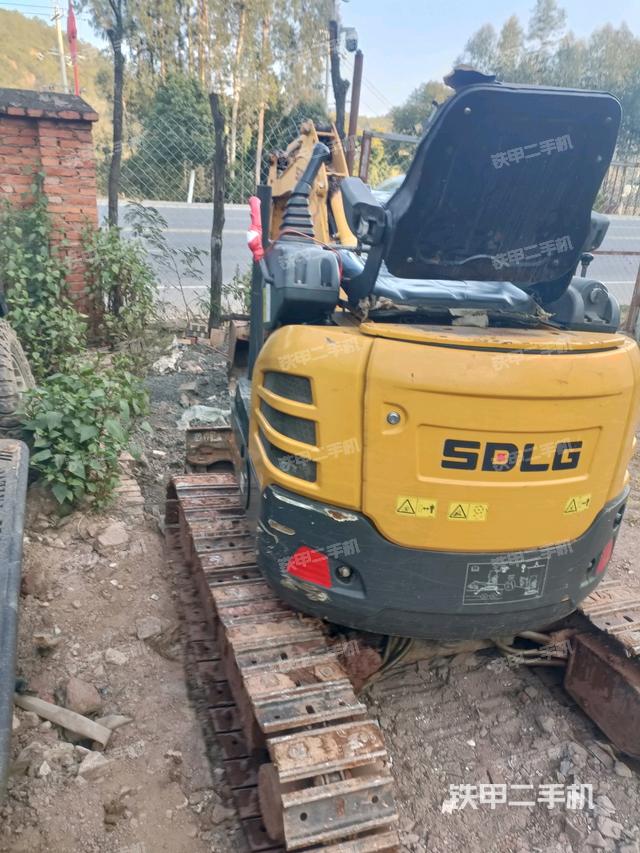 左后45（整機外觀）