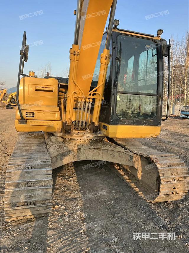 大臂整體?右側（工作和回轉裝置）